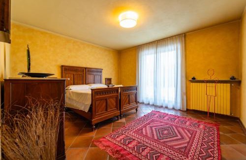 Villafalletto Apartment | Luxury Villa with Swimming Pool - Free Parking & WiFi