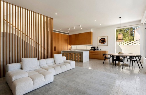 North Bondi House | Luxury Villas Bondi Pool Oasis (Walk to the beach)
