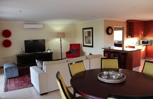 Greater Johannesburg Metropolitan Area Villa | Luxury Villas on a private security estate, sleeps 8 guests, generator back-up