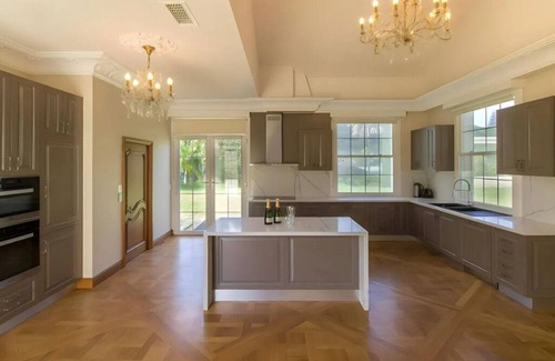 Wallis Lake House | Luxury Waterfront property on Wallis Private Island Forster w/fishing, hiking
