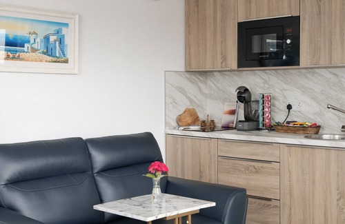 Enniskillen Cabin | Luxury Waterfront Self-Catering Cabins