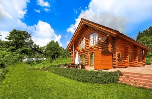 Feldberg House | Luxus-Ferienhaus Blockhaus Chalet Nr 2 Toplage am Feldberg mit Sauna, Outdoor-Hottub, Kamin auf 1300m üM