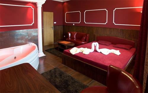 Stare Mesto House | Luxusní pokoj s vířivou vanou