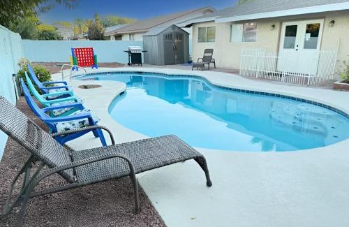 Rancho Oakey House | LV Amazing Single Story - Private Pool Games BBQ