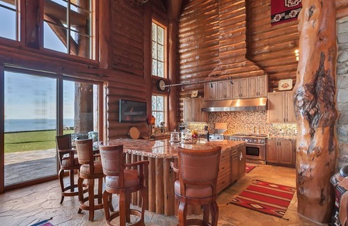 Port Orford House | LX28 Oceanfront Estate on 30 Acres: Great for Weddings!