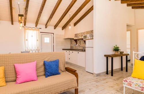 Priorada House | Lycium White Villa, Equipped kitchen, Algarve!New!