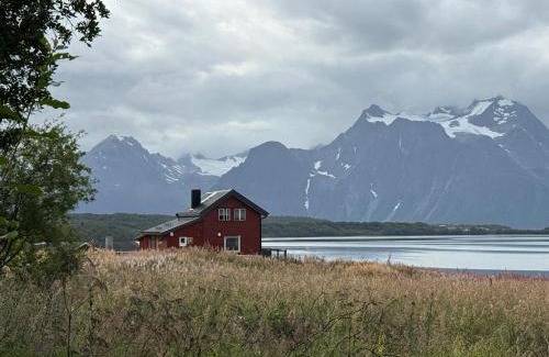 Lyngen House | Lyngen Biarnes- Nordreisa