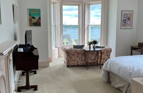 Cobh House | Lynwood house