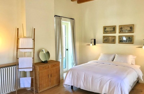 Vernay House | Lyon Country House - Tour de Garde