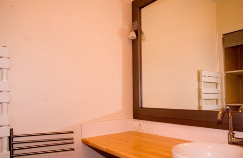 Bussiere - Cadiere Apartment | Lyon-Oullins Beau T3 in peace, its private Garden & terrace in a wooded park