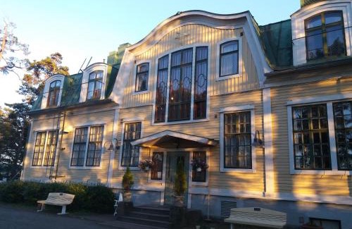 Mantyluoto Hotel | Mäntyluodon Hotelli