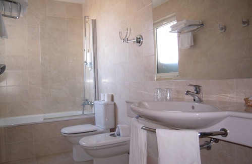 Lugo Hotel | Méndez Núñez Hotel