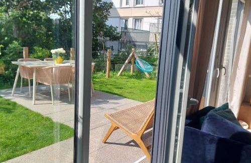 Bagnolet Apartment | Métro L3 Bel appart lumineux avec jardin
