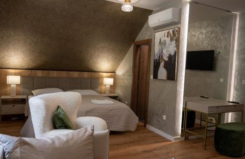 Trhova Hradska Bed & Breakfast | Móló Pension