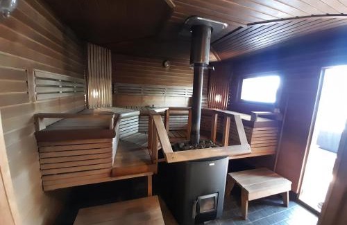 Taipalsaari Apartment | Mökki ja rantasauna Saimaan rannalla