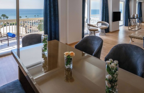 Raouche Hotel | Mövenpick Hotel Beirut