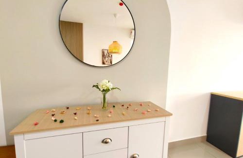Taman Pertama Apartment | M-Vertica Sunway Velocity Cheras by Luvit Stay
