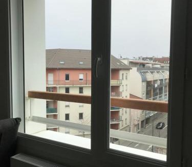 Annemasse Apartment | M84 Marquer joli studio môle