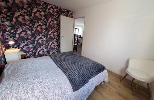 Acquigny House | ma jolie maison , jardin privé , clim