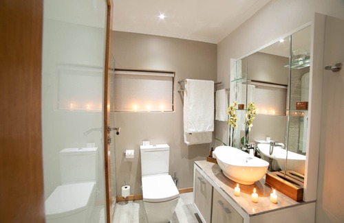 Leeupoort Cabin | Mabula Game Lodge