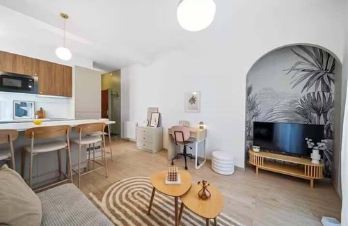 Faubourg North Apartment | Mabulle Originality & Comfort in the Dijon's Heart