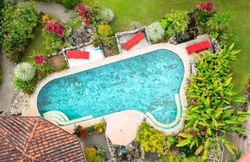 Uvita House | Macaw Villa - Riverfront With A Pool