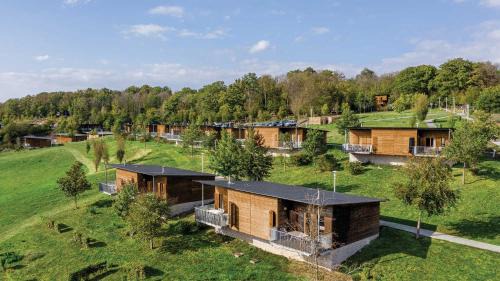 Eppe-Sauvage Resort | Madame Vacances Les Cottages De Valjoly