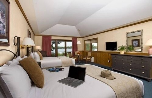 East Gull Lake Resort | Maddens On Gull Lake