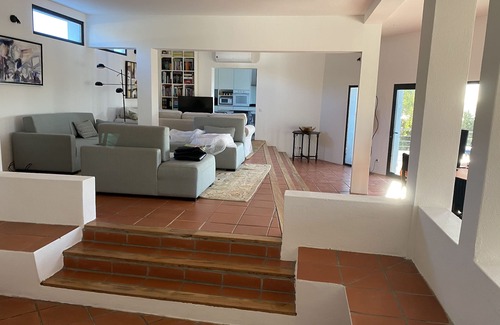 Montargil House | Made iN2 - Creative Guest House