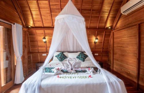Pejarakan House | Made Taro - Menjangan Homestay