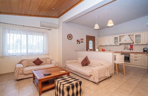 Kolymbia Villa | Madia Villa with private pool and outdoor jacuzzi