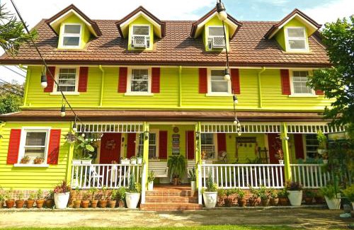 Santa Rosa House | Madie's Place B&B with Private Pool in Santa Rosa near Enchanted Kingdom
