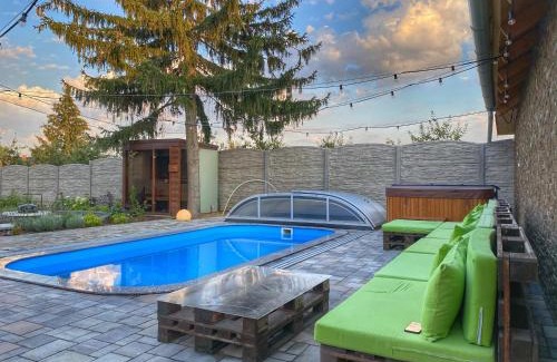 Szabolcsveresmart House | MADISON RANCH