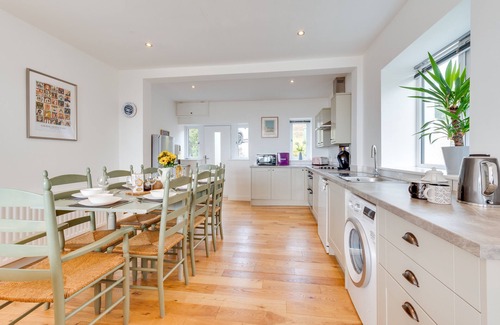 Rhyd-y-clafdy House | Maes Teg - Four Bedroom House, Sleeps 8