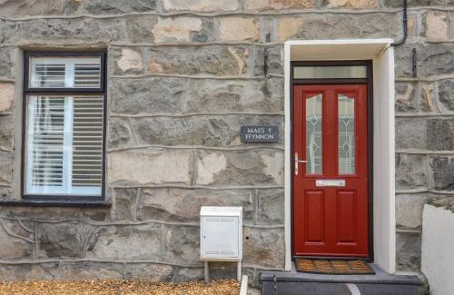 Nefyn House | Maes Y Ffynnon