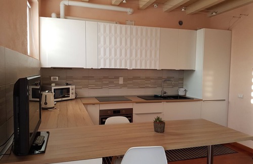 San Benedetto di Lugana Apartment | Maganda House on Lake Garda Tourist Lease M0230590662