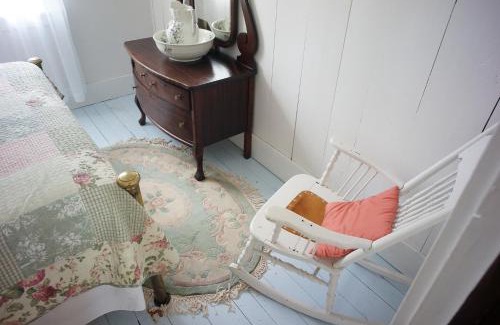 Skir Dhu Cabin | Maggie's Place on the Cabot Trail
