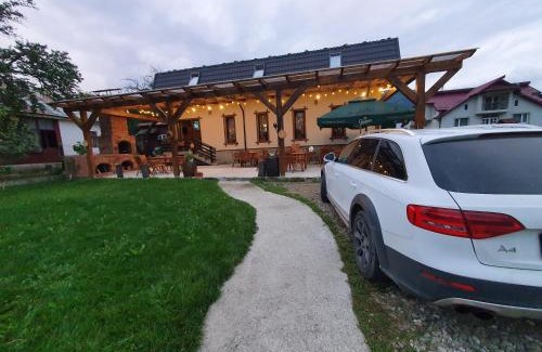 Gura Teghii Bed & Breakfast | Magic Rooms