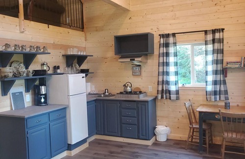 Bridge Lake Cabin | Magical Off grid Lakefront Cabin