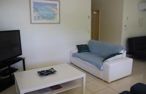 Horseshoe Bay Apartment | Magnetic Sunsets Resort