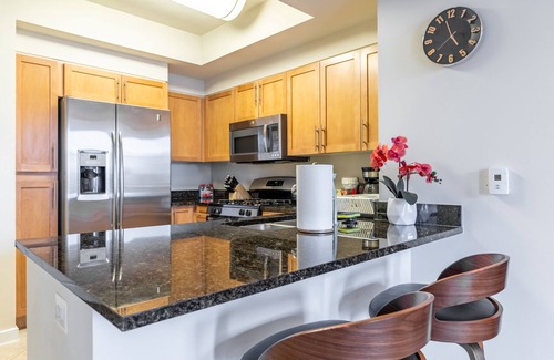 Aurora Highlands Condo | Magnificent DC Getaway Deluxe 2BR Work Space/Gym/Near Met Park/DC/Metro/Mall
