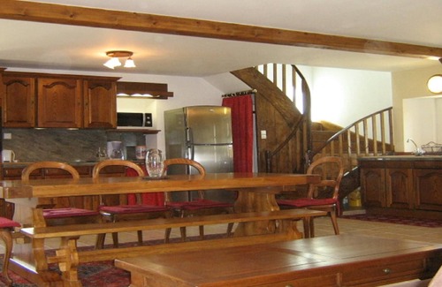 Jeanmenil House | Magnificent estate with swimming pool and private park for 18 people.