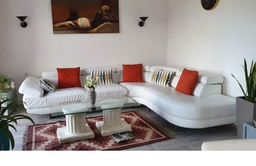 Breuil-Bois-Robert Villa | Magnificent cozy n'est in a villa with parking spaces