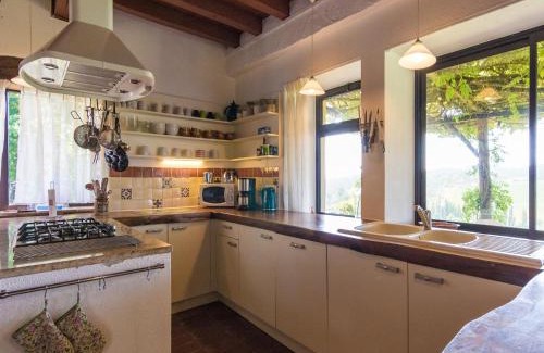 Thenon House | Magnificent holiday home with pool in Thenon