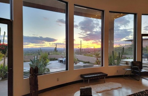 Tucson House | MAGNIFICENT MOUNTAINSIDE ESTATE W/STUNNING VIEWS!