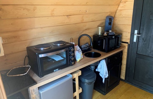 Cappelle-Brouck Ski Chalet | Magnificent "Pod" fully equipped self-catering cottage in the countryside near Bergues