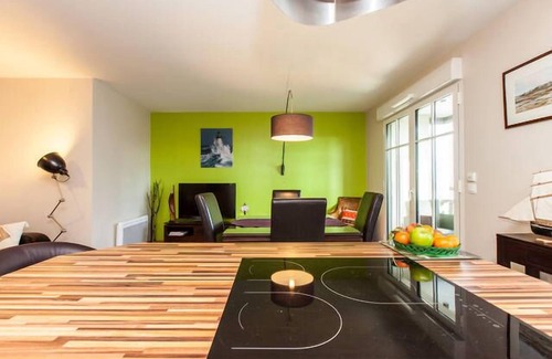 Courtoisville-Sillon-Moka Apartment | Magnificent sea view for this T3 special offer from 11/10/25 to 18/10/25 +parking
