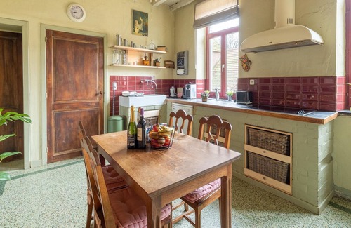 Velm House | Magnificent square farm in the beautiful blossom region