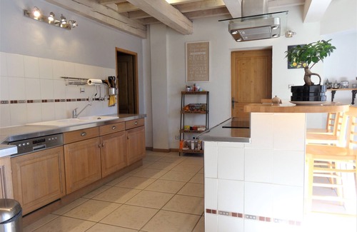 Pont-Saint-Esprit Villa | * Magnificent unoverlooked villa, 8p, swimming pool, summer kitchen, 3800 m2