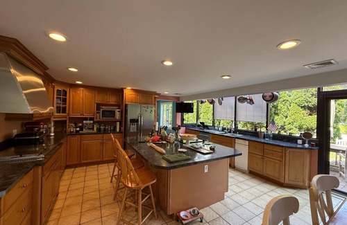 Huntington House | Magnificent Waterfront Playground!